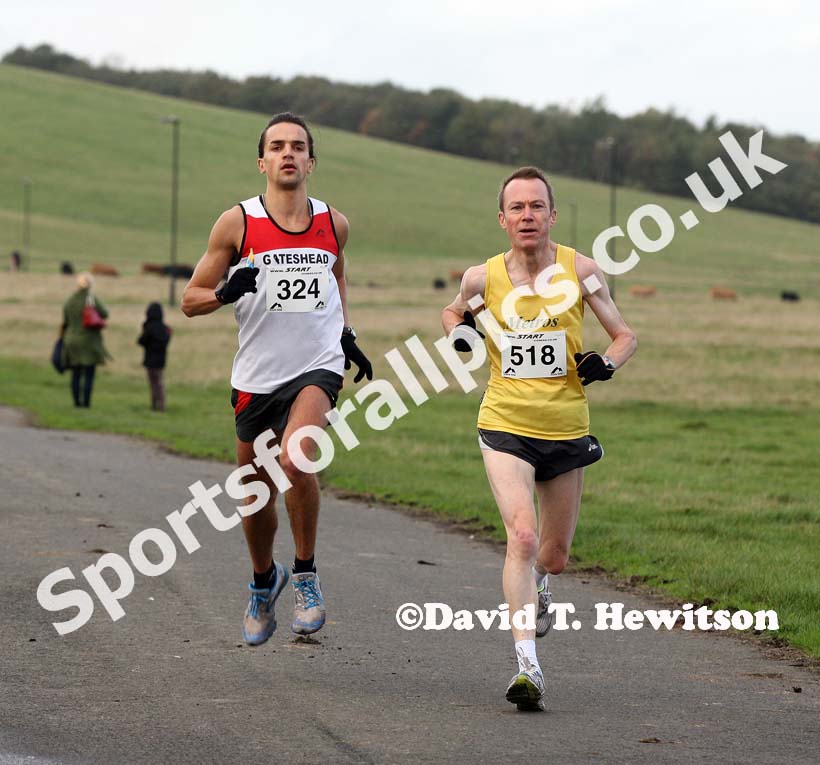 Conrad Franks (Gateshead) and eventual winner Nigel Rackham (Metros) lead  the Newcastle Town Moor Marathon. Photo: David T. Hewitson/Sports for All Pics